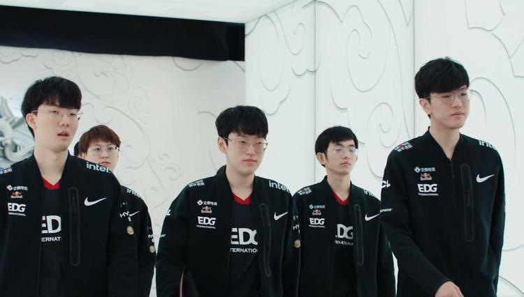 对于球迷来 对于球迷来